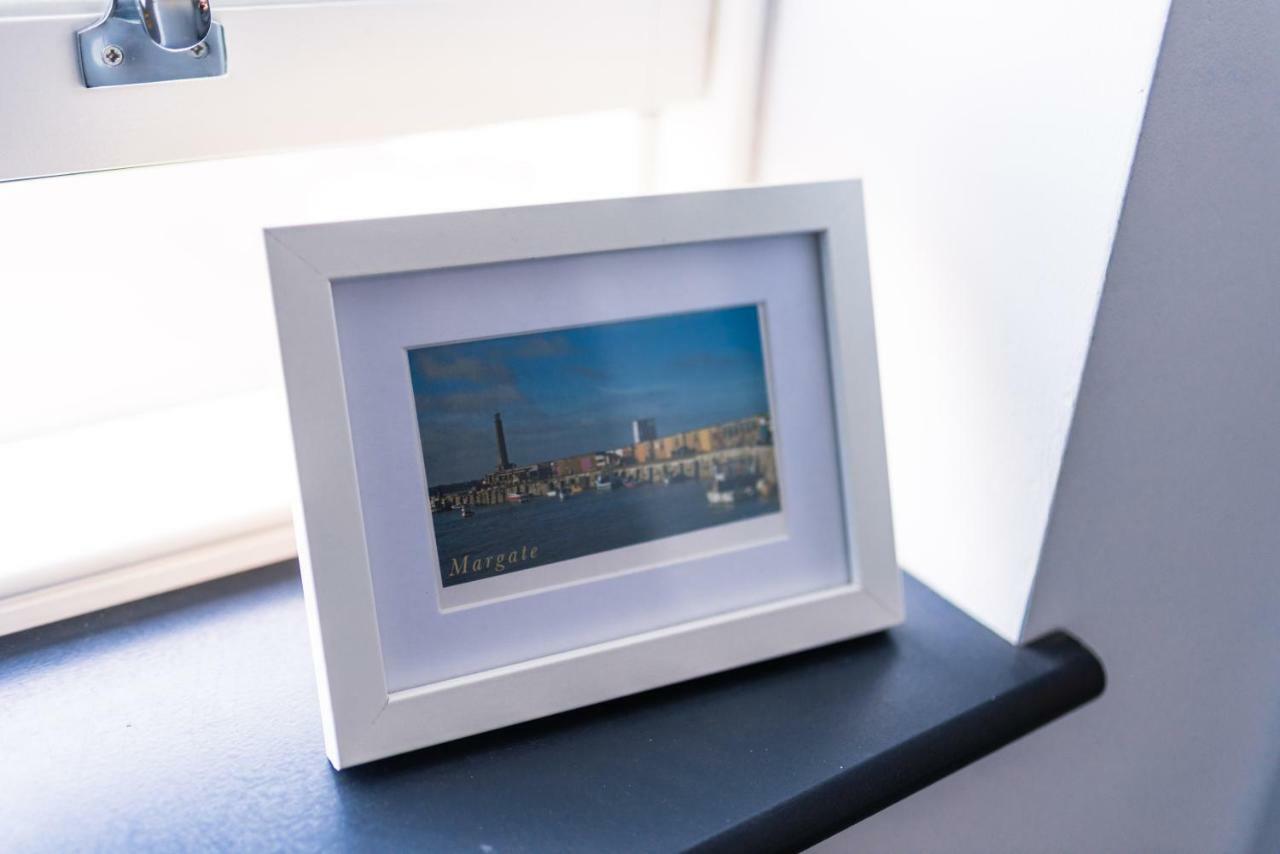 The Sunset Apartment - Margate Beach - By Goldex Coastal Breaks Ngoại thất bức ảnh